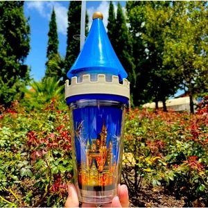 Disney Cinderella Castle Cup with Straw Lite Up